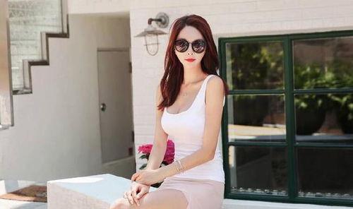 美女粉嫩性国产在线观看,性感美女在线盛宴